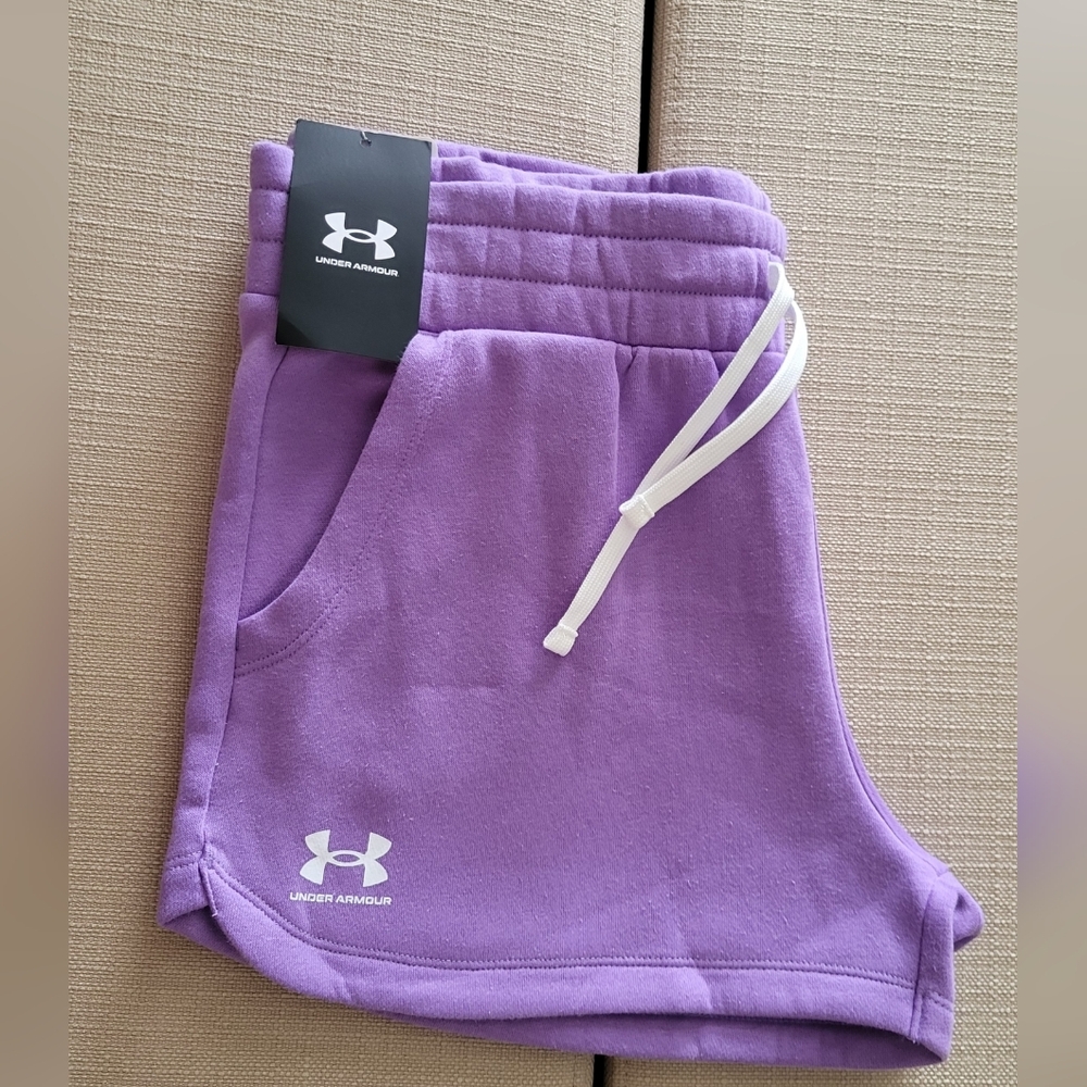 Under Armour Girls Size YXL Lavender Shorts